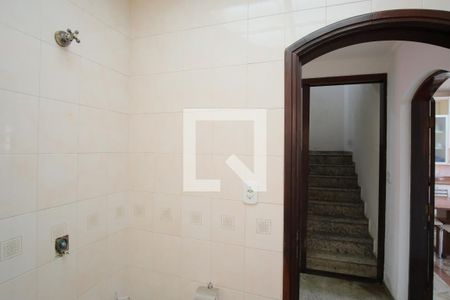 Lavabo de casa para alugar com 4 quartos, 280m² em Vila Mafra, São Paulo
