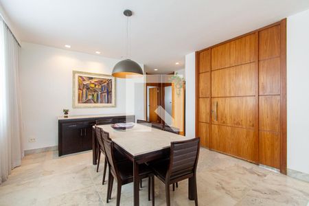 Sala de apartamento à venda com 4 quartos, 212m² em Serra, Belo Horizonte