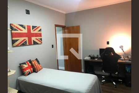 Casa à venda com 3 quartos, 105m² em Vila Lucinda, Santo André