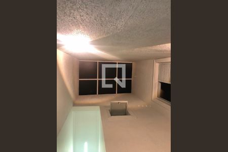 Casa à venda com 3 quartos, 105m² em Vila Lucinda, Santo André