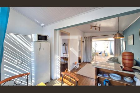 Sala/Cozinha de casa para alugar com 2 quartos, 50m² em Vila Romana, São Paulo