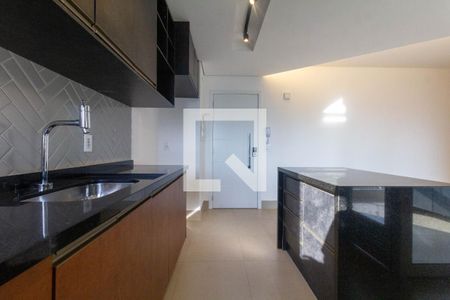 Sala/Cozinha de apartamento para alugar com 2 quartos, 66m² em Vila Azevedo, São Paulo