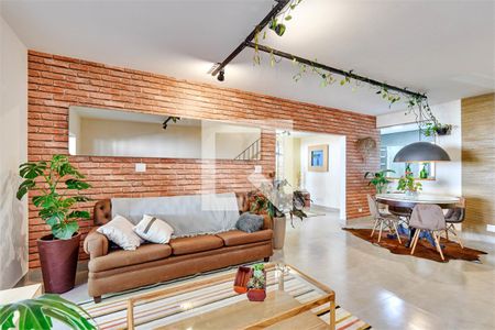 Casa de Condomínio à venda com 3 quartos, 160m² em Vila Elvira, São Paulo