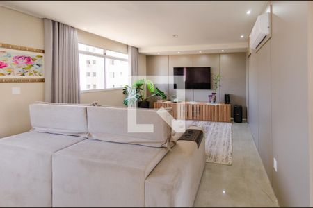 Sala 2 de apartamento à venda com 3 quartos, 190m² em Buritis, Belo Horizonte