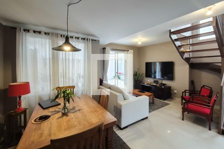 Sala de casa de condomínio para alugar com 3 quartos, 244m² em Vila Sao Leopoldo, São Bernardo do Campo