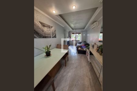 Sala de casa de condomínio para alugar com 3 quartos, 150m² em Espírito Santo, Porto Alegre
