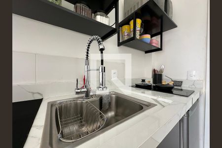 Sala/Cozinha de apartamento para alugar com 1 quarto, 29m² em Parque Industrial Tomas Edson, São Paulo