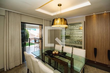 Casa à venda com 3 quartos, 435m² em Castelo, Belo Horizonte