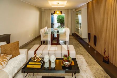 Sala de casa à venda com 3 quartos, 435m² em Castelo, Belo Horizonte