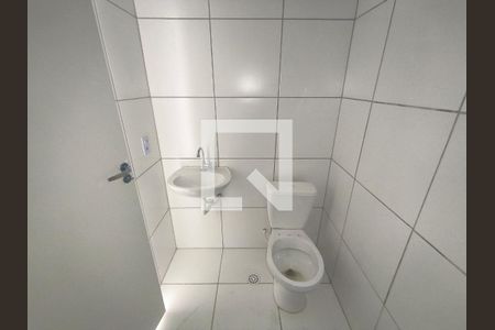 Banheiro de kitnet/studio à venda com 1 quarto, 24m² em Liberdade, São Paulo