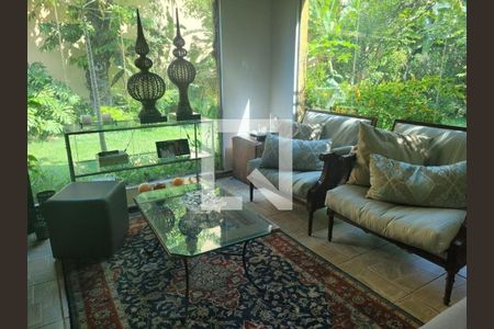 Casa à venda com 4 quartos, 300m² em Campo Belo, São Paulo