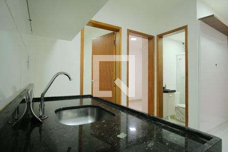 Sala/Cozinha de apartamento para alugar com 2 quartos, 32m² em Penha de França, São Paulo