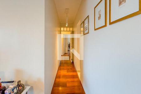 Corredor de apartamento à venda com 3 quartos, 110m² em Vila Mariana, São Paulo