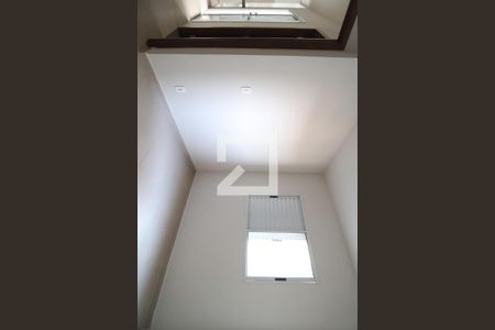 Quarto 1 de apartamento para alugar com 2 quartos, 60m² em Morumbi, Uberlândia