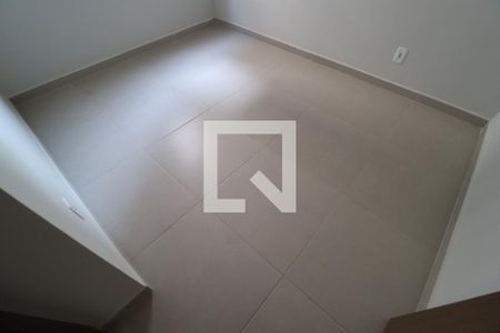 Quarto 1 de apartamento para alugar com 2 quartos, 60m² em Morumbi, Uberlândia