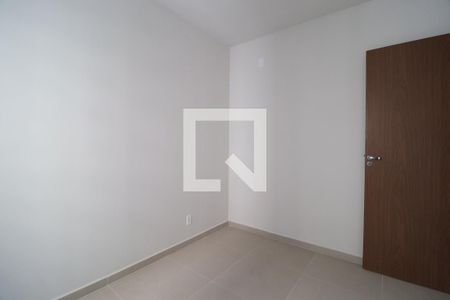 Quarto 1 de apartamento para alugar com 2 quartos, 60m² em Morumbi, Uberlândia