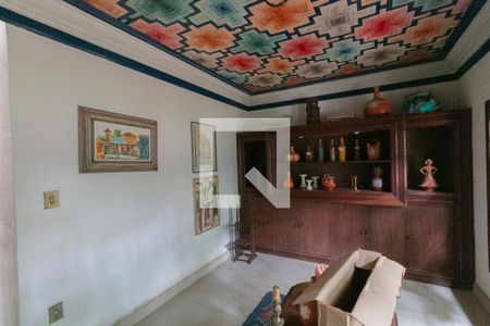 Sala 2 de casa à venda com 3 quartos, 480m² em Bandeirantes (pampulha), Belo Horizonte