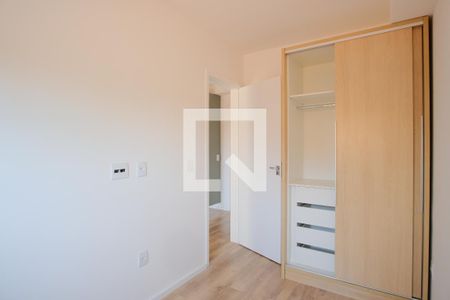 Quarto 1 de apartamento para alugar com 2 quartos, 60m² em Parque São Jorge, São Paulo
