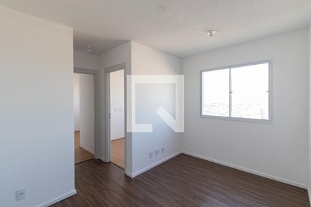 Sala/Cozinha de apartamento à venda com 2 quartos, 42m² em Jardim Santo Antonio, São Paulo