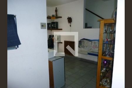 Casa à venda com 6 quartos, 170m² em Lapa de Baixo, São Paulo