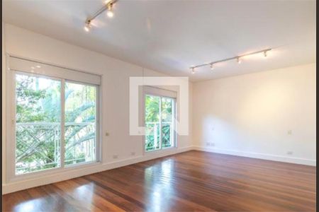 Casa à venda com 4 quartos, 710m² em Jardim Petropolis, São Paulo