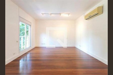Casa à venda com 4 quartos, 710m² em Jardim Petropolis, São Paulo