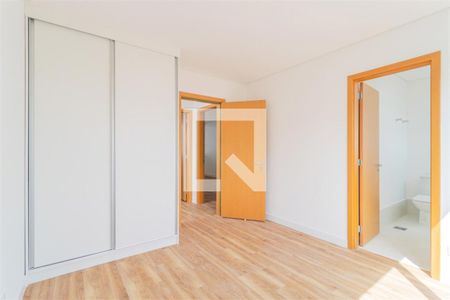 Casa à venda com 4 quartos, 332m² em Jardim Petropolis, São Paulo