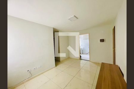 Sala de apartamento para alugar com 2 quartos, 48m² em Vila Galvão, Guarulhos