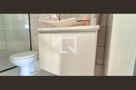 Banheiro de apartamento para alugar com 1 quarto, 37m² em Campeche, Florianópolis
