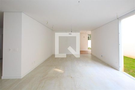 Casa à venda com 5 quartos, 380m² em Jardim Marajoara, São Paulo