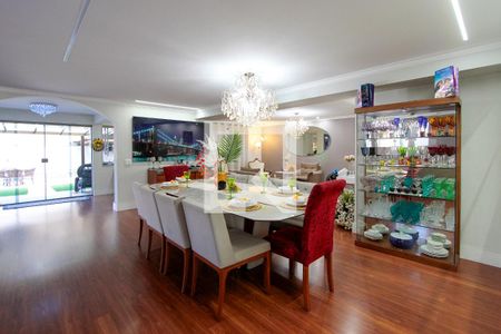 Sala de casa de condomínio à venda com 5 quartos, 176m² em Barra da Tijuca, Rio de Janeiro