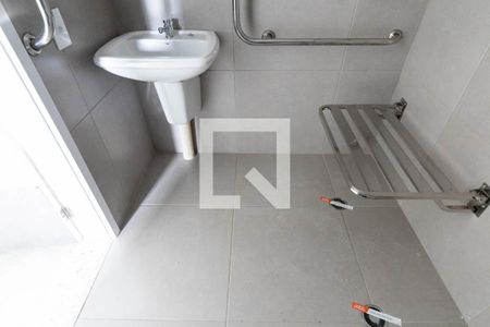Banheiro de kitnet/studio à venda com 1 quarto, 23m² em Santa Cecilia, São Paulo