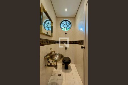 Lavabo de casa para alugar com 3 quartos, 306m² em Paraíso, São Paulo