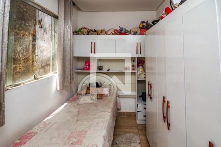 Quarto de casa à venda com 2 quartos, 300m² em Apolonia, Belo Horizonte