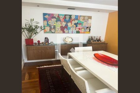Apartamento à venda com 3 quartos, 178m² em Itaim Bibi, São Paulo