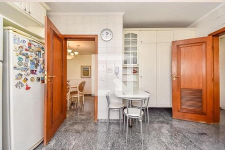 Apartamento à venda com 4 quartos, 260m² em Higienópolis, São Paulo