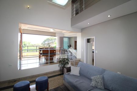 Sala 1 de casa à venda com 3 quartos, 280m² em Vila Maria Luisa, São Paulo