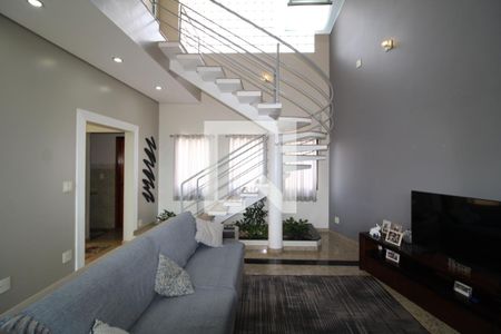 Sala 1 de casa à venda com 3 quartos, 280m² em Vila Maria Luisa, São Paulo