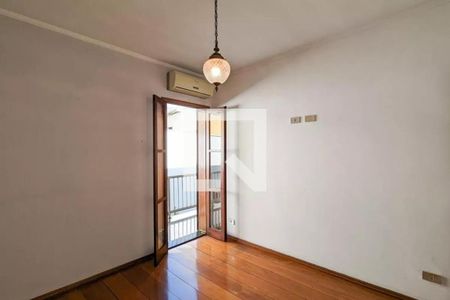 Casa à venda com 3 quartos, 270m² em Jardim do Mar, São Bernardo do Campo
