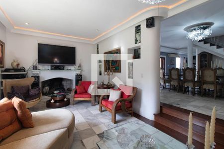 Sala de casa à venda com 5 quartos, 900m² em Cavalhada, Porto Alegre