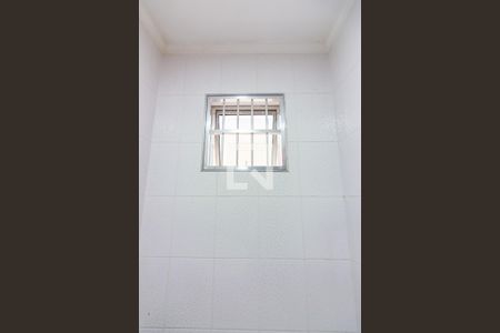 Lavabo de casa para alugar com 3 quartos, 183m² em Jardim das Flores, Osasco