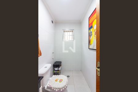 Lavabo de casa para alugar com 3 quartos, 183m² em Jardim das Flores, Osasco