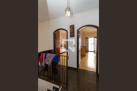 Corredor de casa à venda com 3 quartos, 280m² em Vila Gustavo, São Paulo