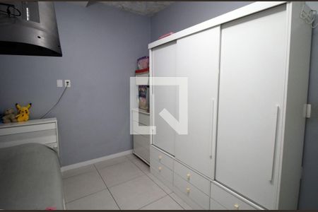 Quarto 1 de casa à venda com 3 quartos, 97m² em Brás de Pina, Rio de Janeiro