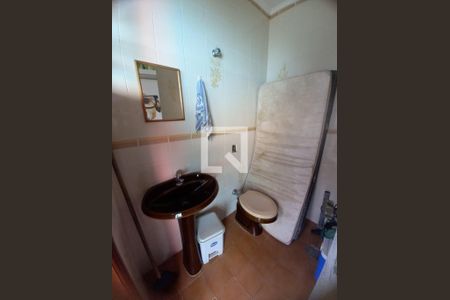 Banheiro de casa à venda com 2 quartos, 194m² em Água Rasa, São Paulo