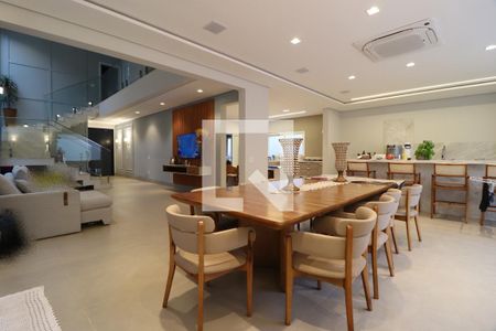 Sala de Jantar de casa de condomínio para alugar com 4 quartos, 331m² em Laranjeiras, Uberlândia