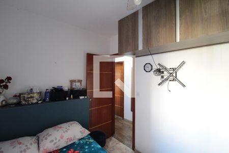 Quarto 1 de apartamento à venda com 3 quartos, 50m² em Guarani, Belo Horizonte