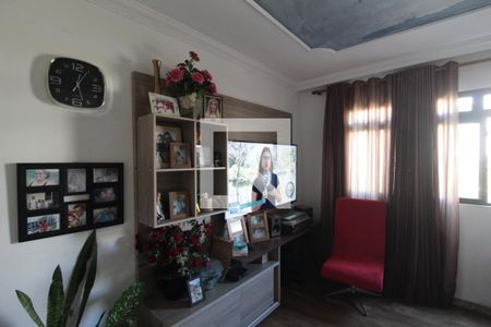 Sala de apartamento à venda com 3 quartos, 50m² em Guarani, Belo Horizonte