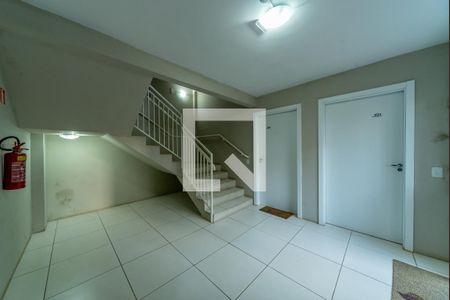 Hall de entrada de apartamento para alugar com 2 quartos, 46m² em Centro, Viamão