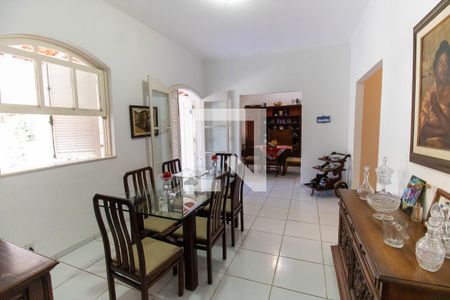 Sala de casa à venda com 6 quartos, 720m² em São Francisco, Niterói